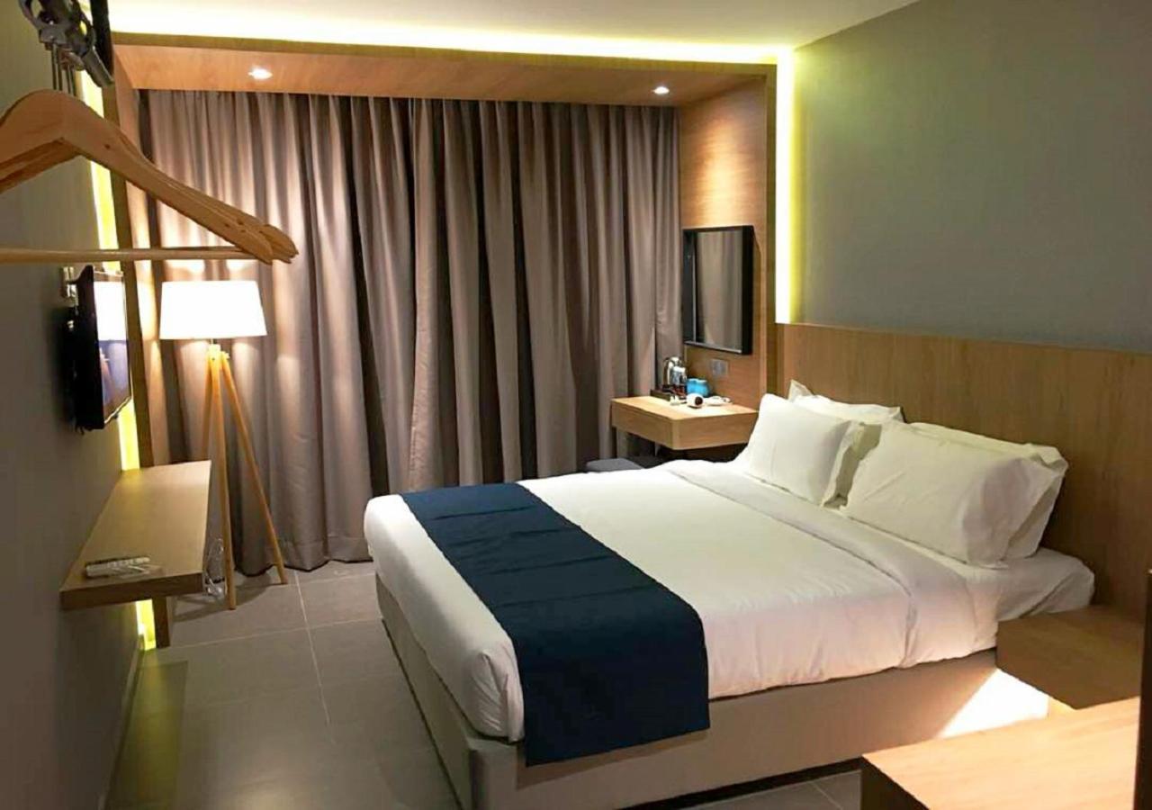 Orange Business Hotel Petaling Jaya Bagian luar foto